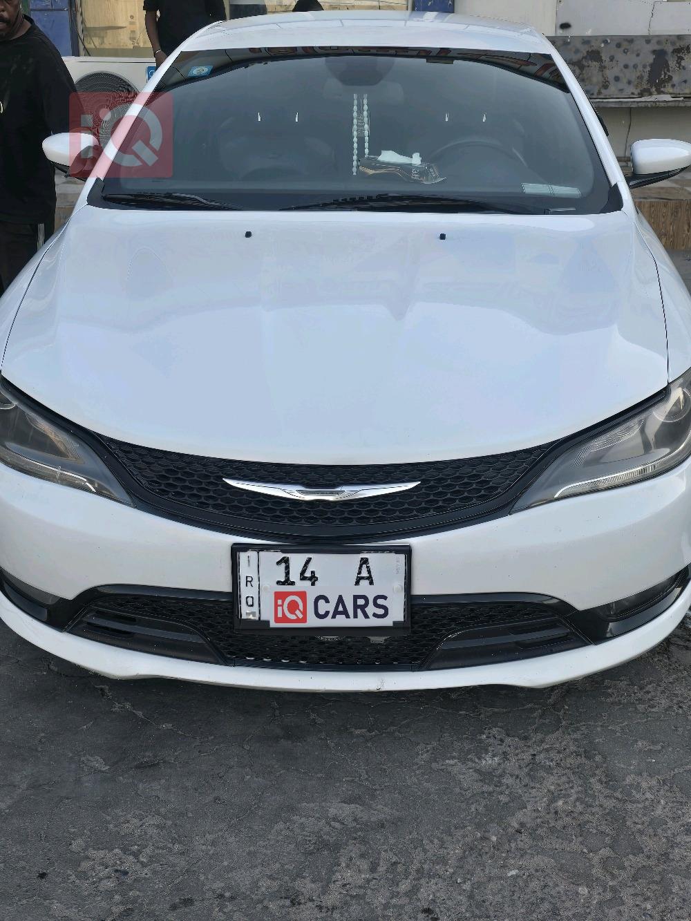 Chrysler 200